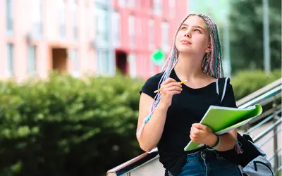 ALMANYA'DA ÜNİVERSİTE